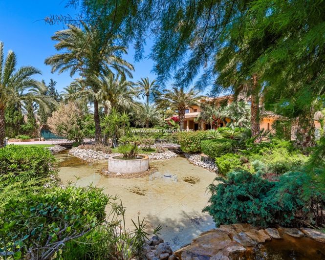 Image No.20-5 Bed Villa for sale