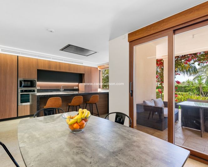 Image No.22-5 Bed Villa for sale