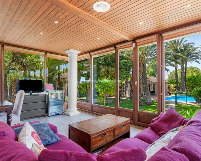 Image No.36-5 Bed Villa for sale