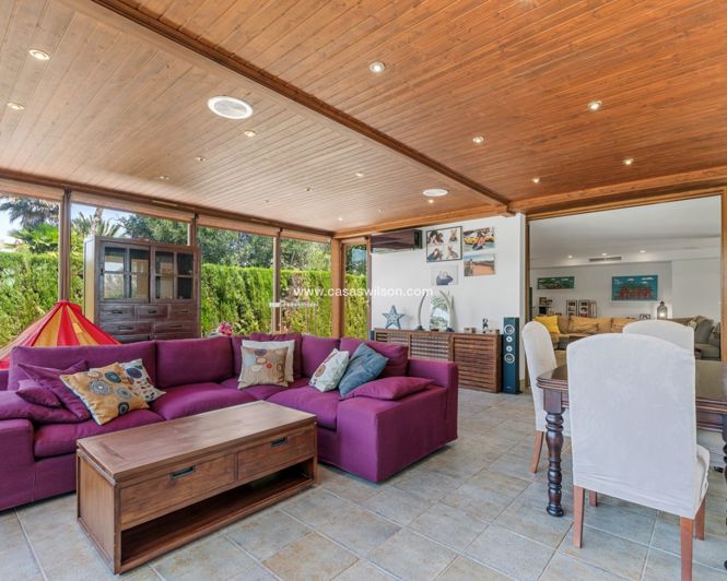 Image No.37-5 Bed Villa for sale