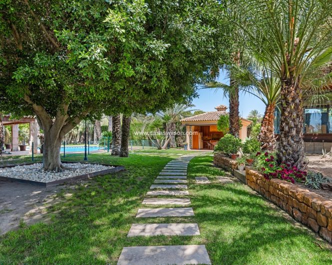 Image No.42-5 Bed Villa for sale