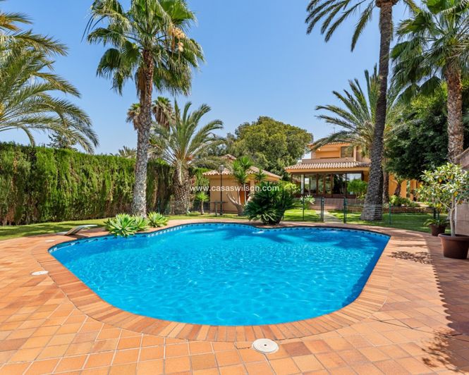 Image No.46-5 Bed Villa for sale