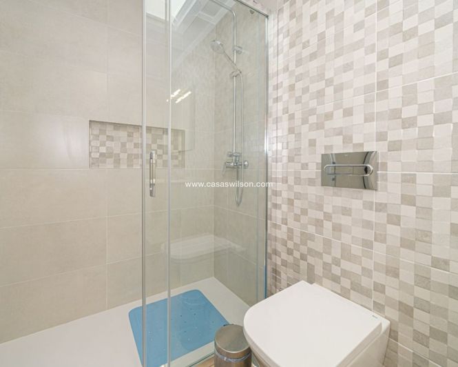 Image No.13-3 Bed Villa for sale