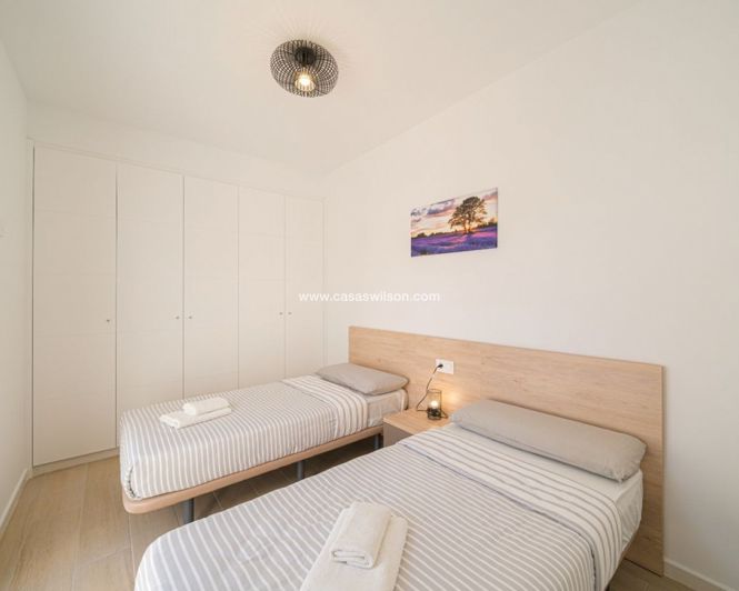 Image No.15-3 Bed Villa for sale