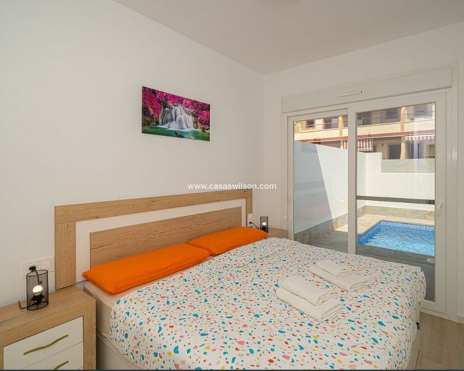 Image No.19-3 Bed Villa for sale