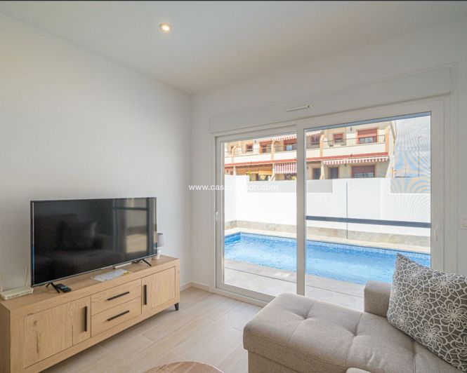 Image No.8-3 Bed Villa for sale