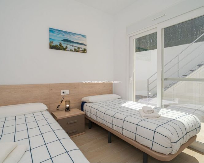 Image No.9-3 Bed Villa for sale