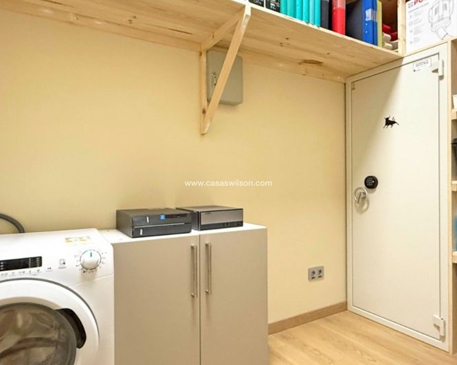 Image No.6-1 Bed Property for sale