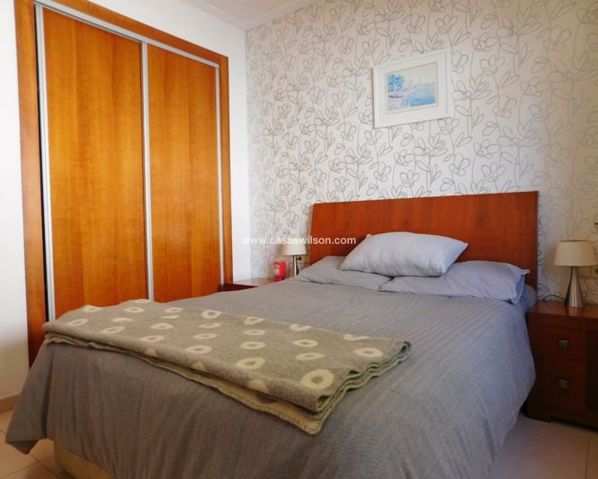 Image No.18-4 Bed Villa for sale