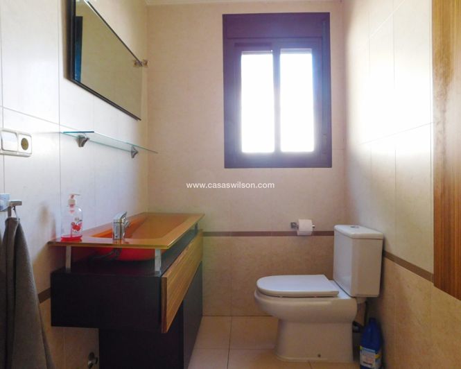 Image No.20-4 Bed Villa for sale