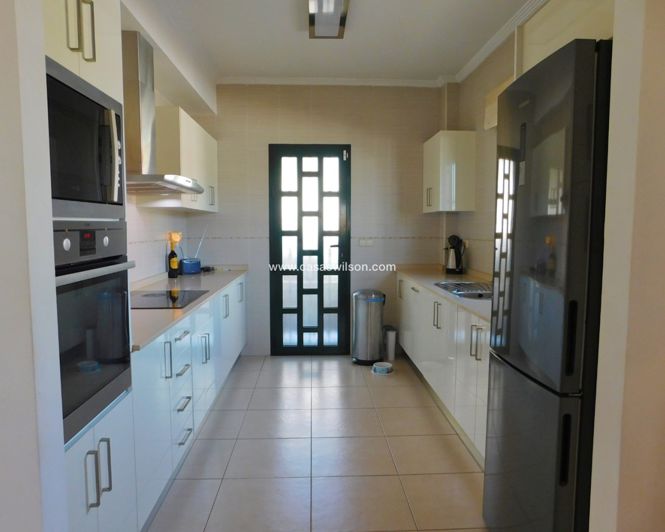 Image No.3-4 Bed Villa for sale