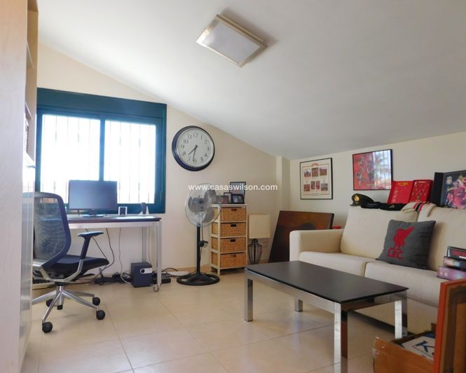 Image No.32-4 Bed Villa for sale