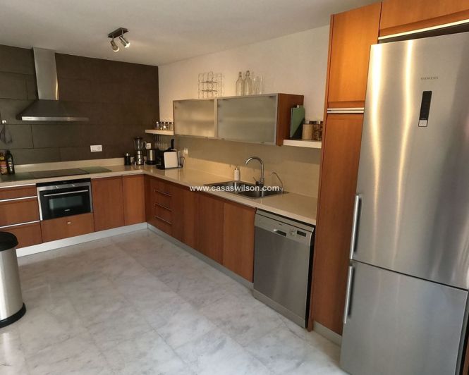 Image No.13-4 Bed Villa for sale