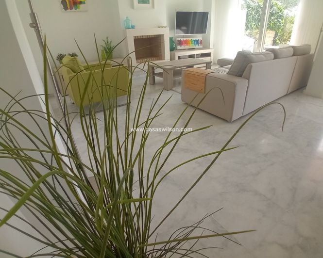 Image No.9-4 Bed Villa for sale