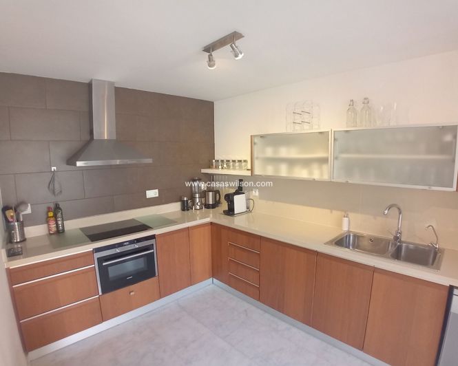 Image No.14-4 Bed Villa for sale