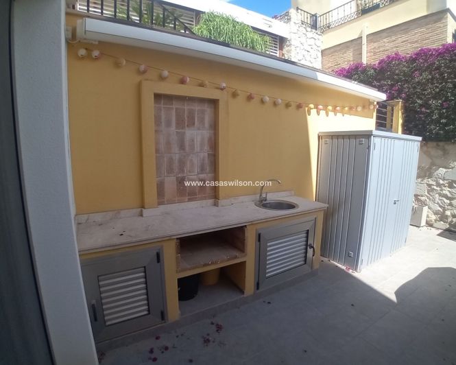 Image No.15-4 Bed Villa for sale