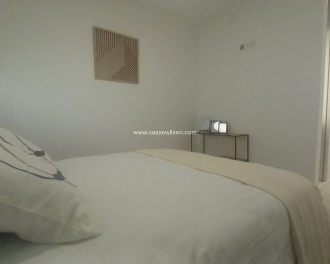 Image No.13-3 Bed Villa for sale