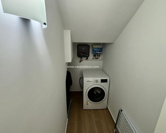 Image No.24-3 Bed Villa for sale