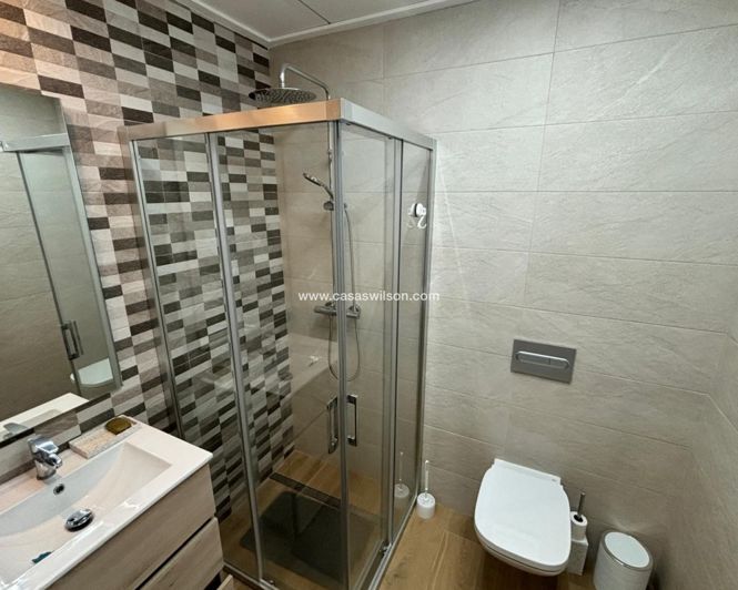 Image No.27-3 Bed Villa for sale