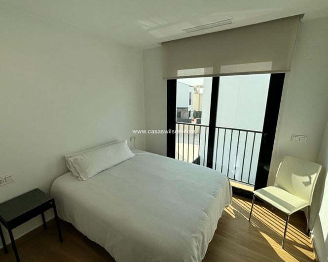 Image No.34-3 Bed Villa for sale