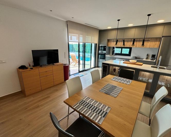 Image No.35-3 Bed Villa for sale