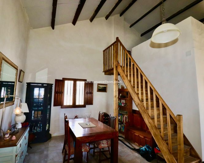 Image No.19-3 Bed Property for sale