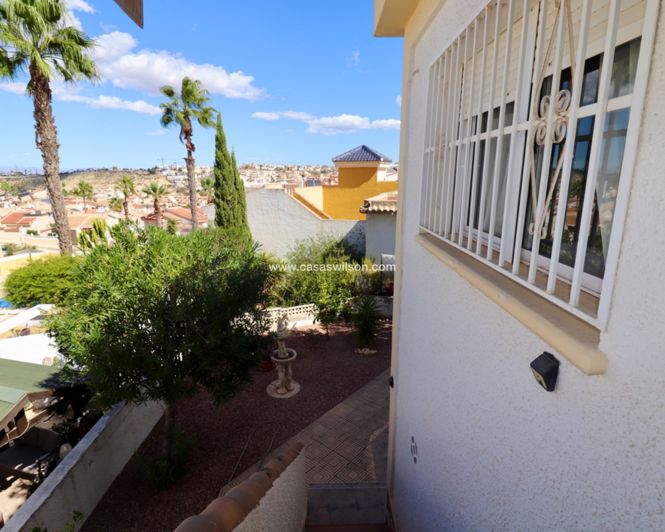 Image No.24-3 Bed Villa for sale