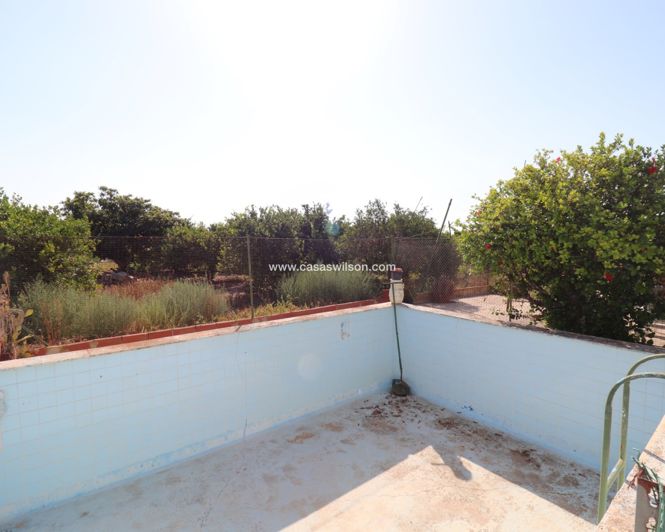 Image No.20-2 Bed Property for sale