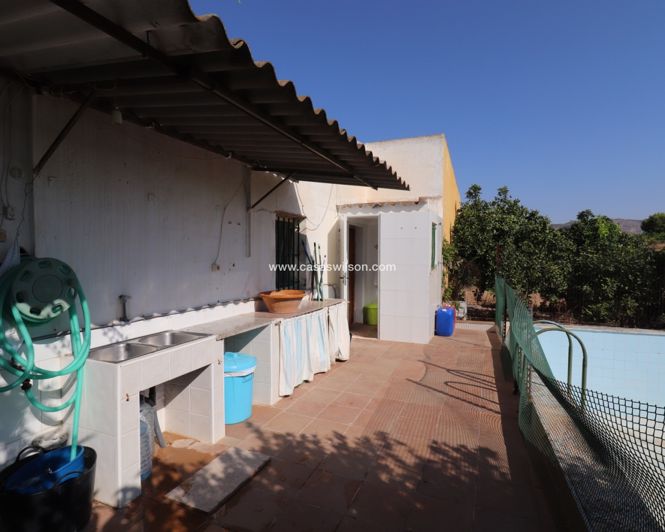 Image No.21-2 Bed Property for sale