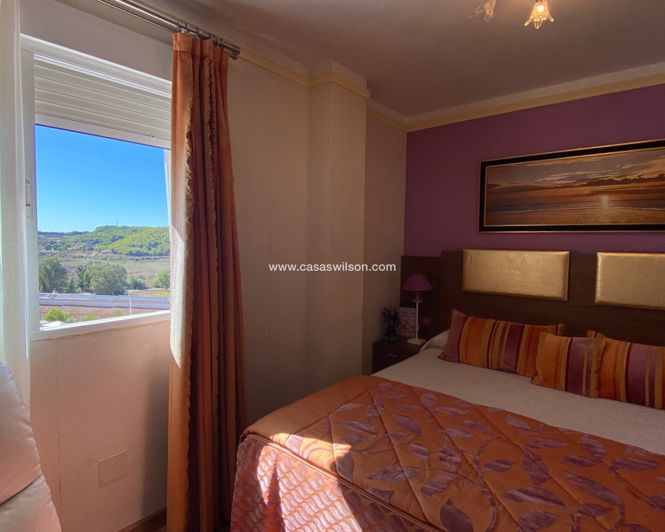 Image No.14-4 Bed Apartment for sale