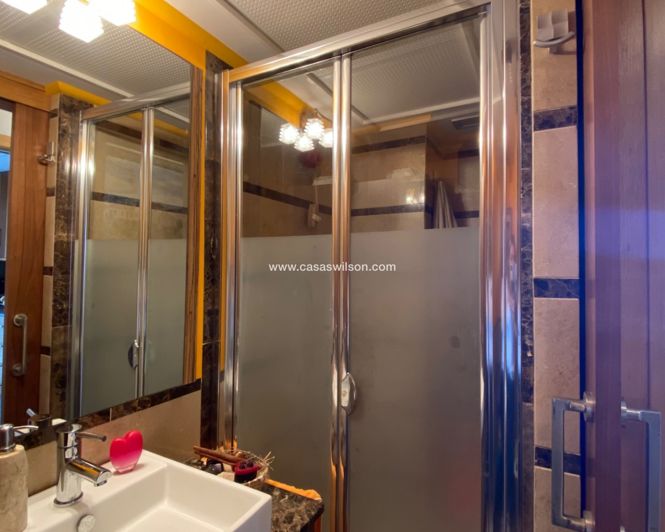 Image No.26-4 Bed Apartment for sale