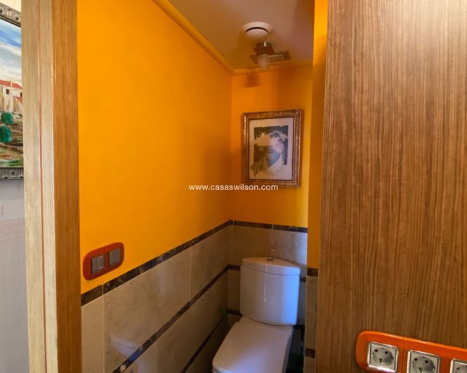 Image No.27-4 Bed Apartment for sale