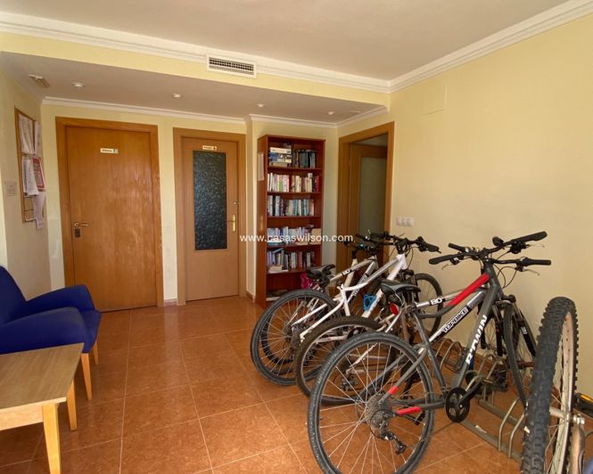 Image No.4-4 Bed Apartment for sale
