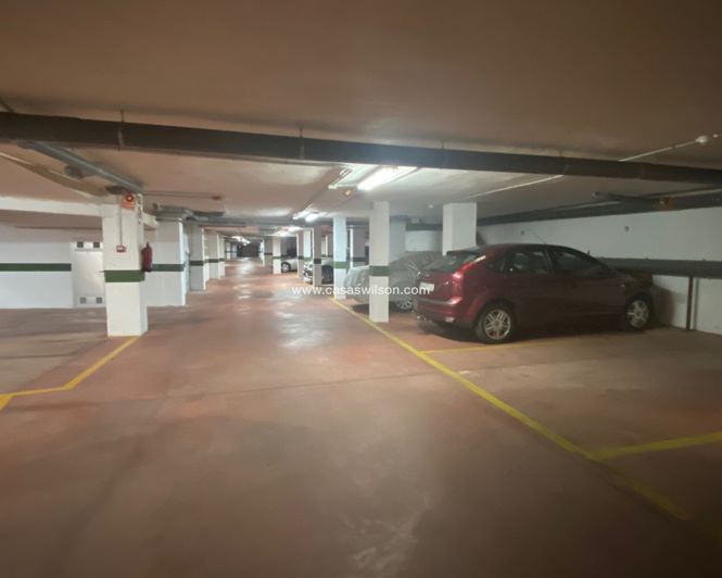 Image No.41-4 Bed Apartment for sale