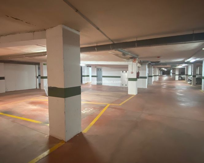 Image No.42-4 Bed Apartment for sale