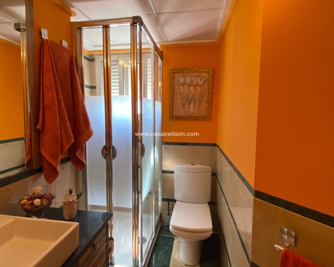 Image No.9-4 Bed Apartment for sale