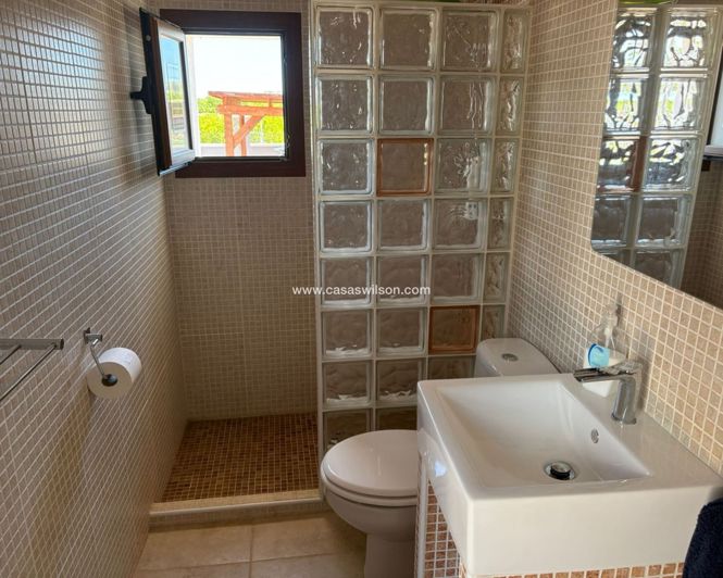 Image No.10-5 Bed Villa for sale