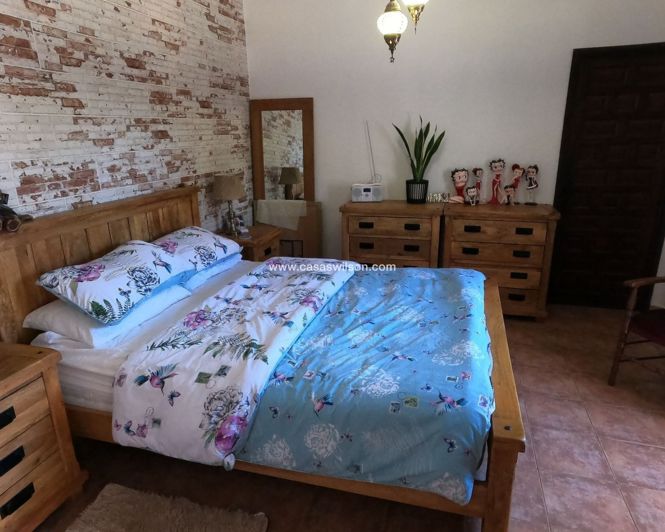 Image No.13-5 Bed Villa for sale