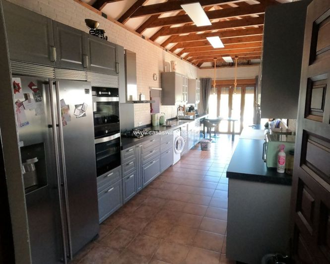 Image No.15-5 Bed Villa for sale