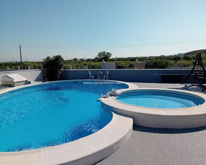 Image No.2-5 Bed Villa for sale