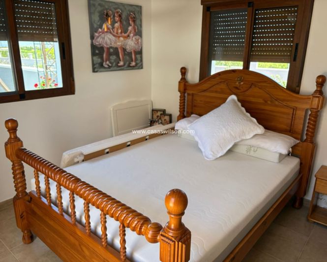 Image No.9-5 Bed Villa for sale