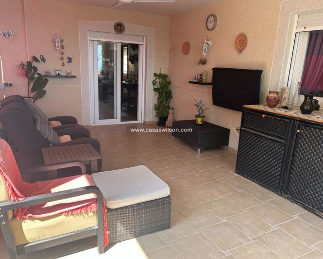 Image No.10-3 Bed Villa for sale