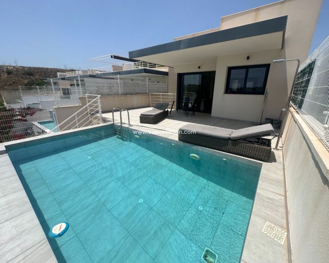 Image No.1-5 Bed Villa for sale