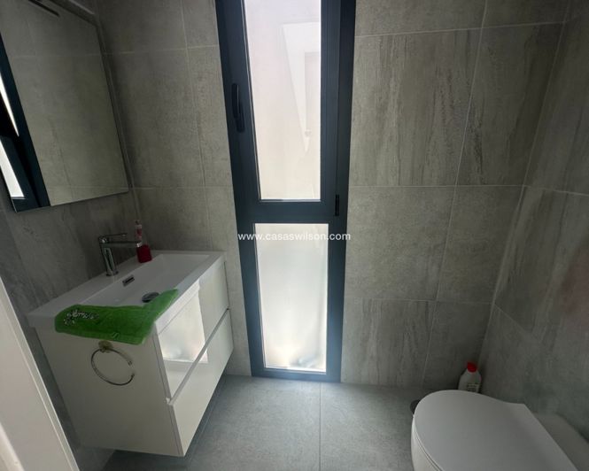 Image No.16-5 Bed Villa for sale