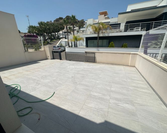 Image No.25-5 Bed Villa for sale