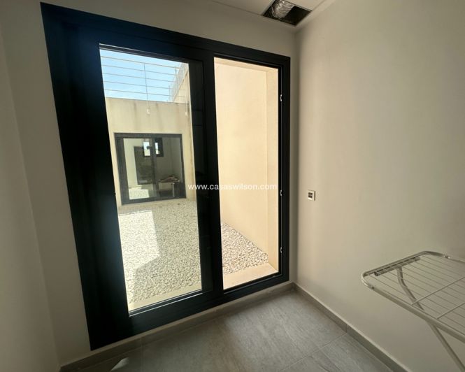 Image No.33-5 Bed Villa for sale