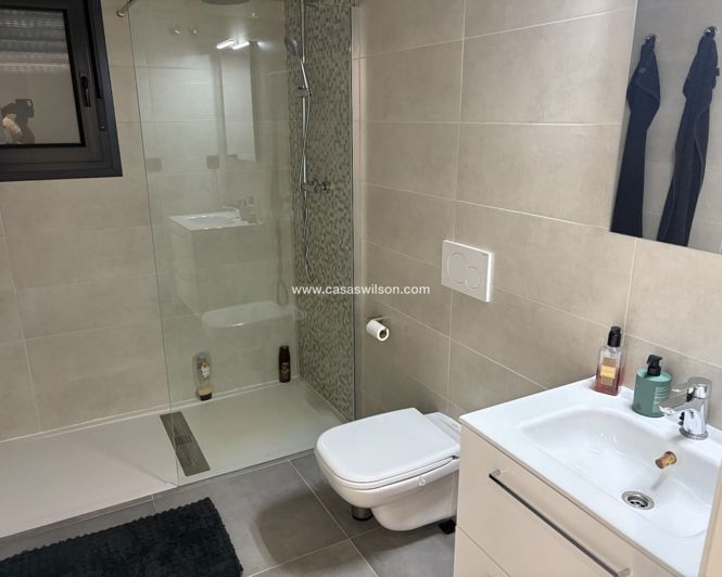 Image No.12-3 Bed Villa for sale