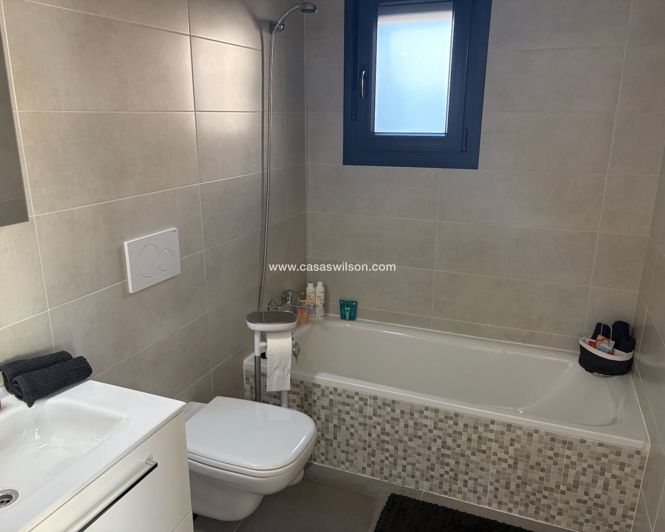 Image No.13-3 Bed Villa for sale