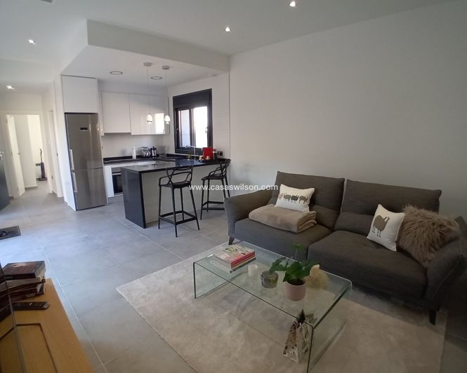 Image No.28-3 Bed Villa for sale