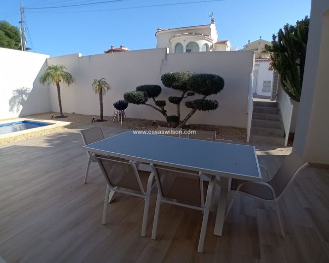 Image No.29-3 Bed Villa for sale